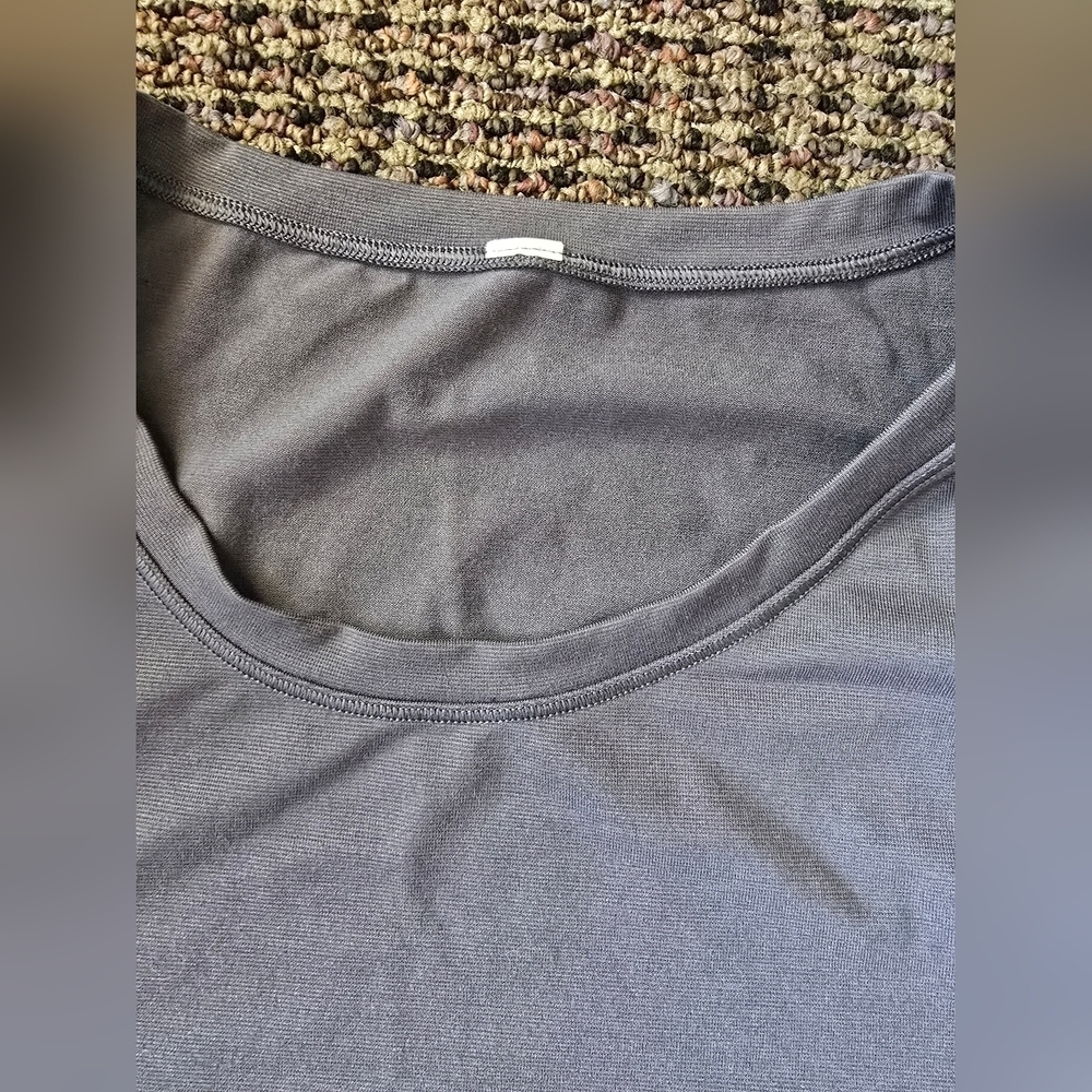 lululemon athletica Slate Gray Short Sleeve Tee - Picture 3 of 4